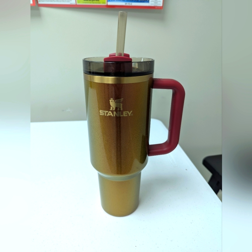 Lainey Wilson Edition Stanley Tumbler